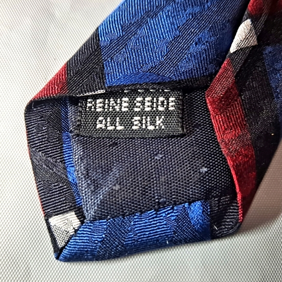 Avanzini 💯 Silk Designer Men's Necktie 58" x 3.75" Diamonds Blue/Red/Blk Italy - Picture 6 of 9
